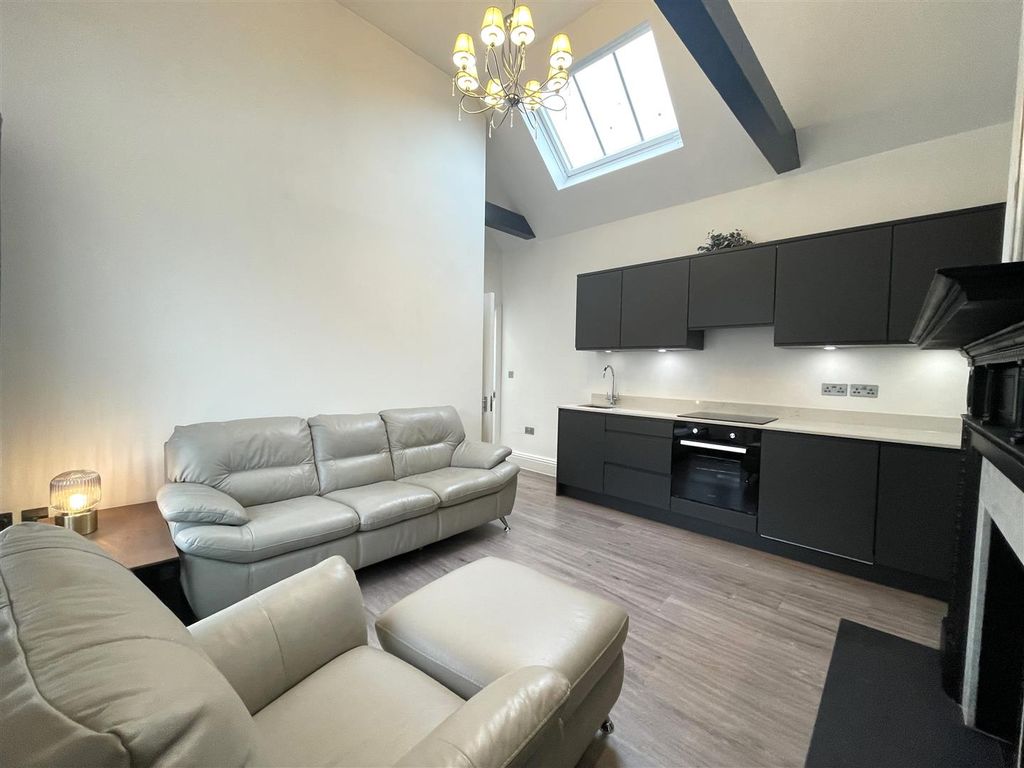 Property photo 3 of 16 Recept.Jpg