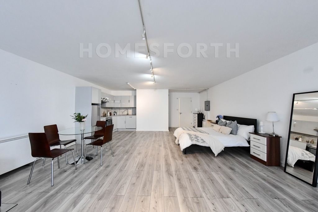 Property photo 3 of 13 Photo 3