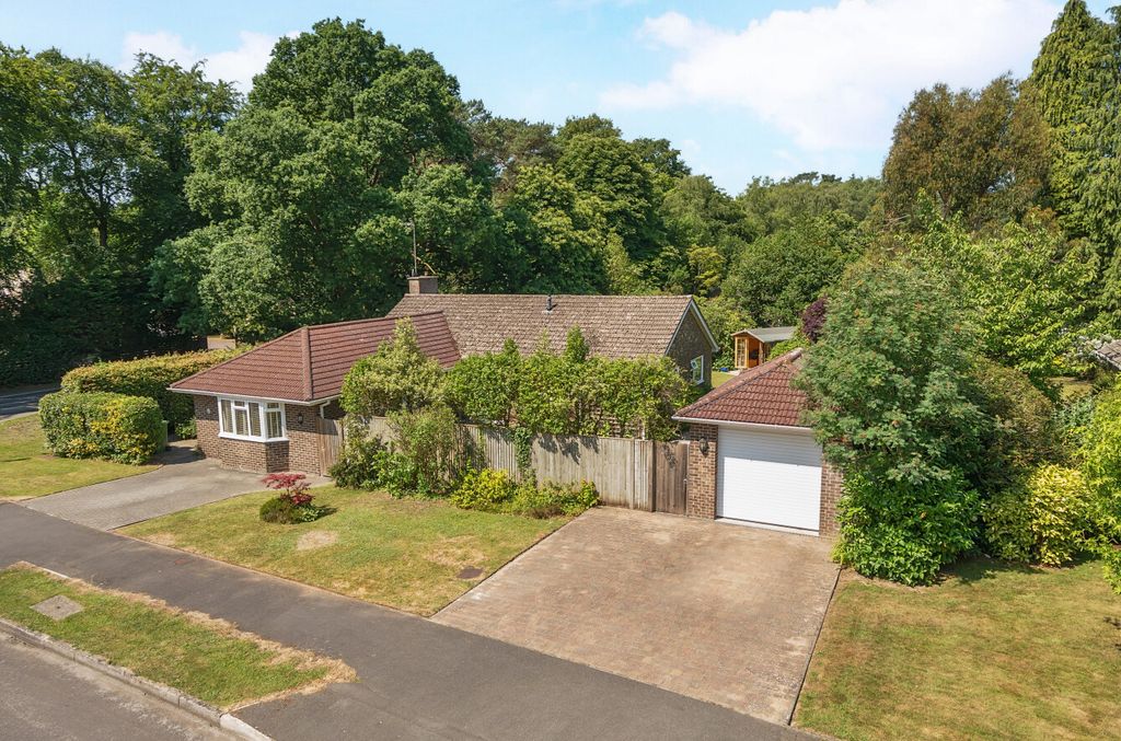Property photo 1 of 19 1311936-5-6853Fa7...