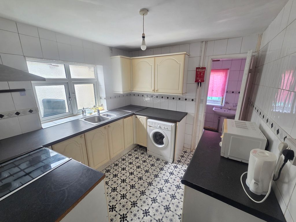 Property photo 2 of 4