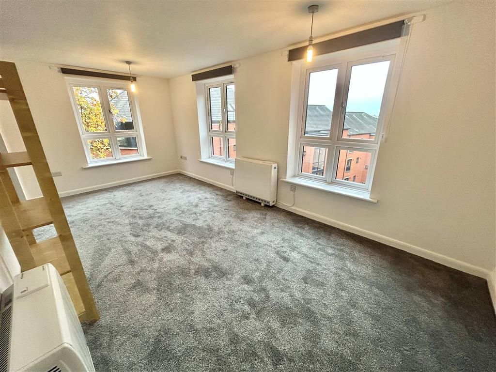 Property photo 3 of 8 Image