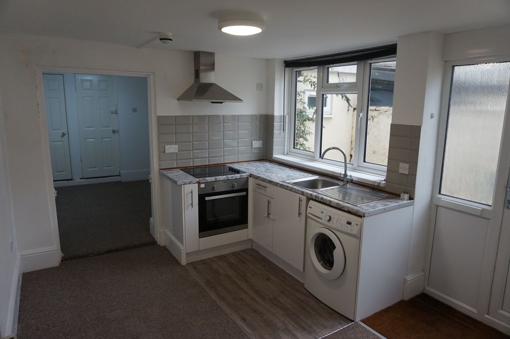 Property photo 3 of 9 Image 3