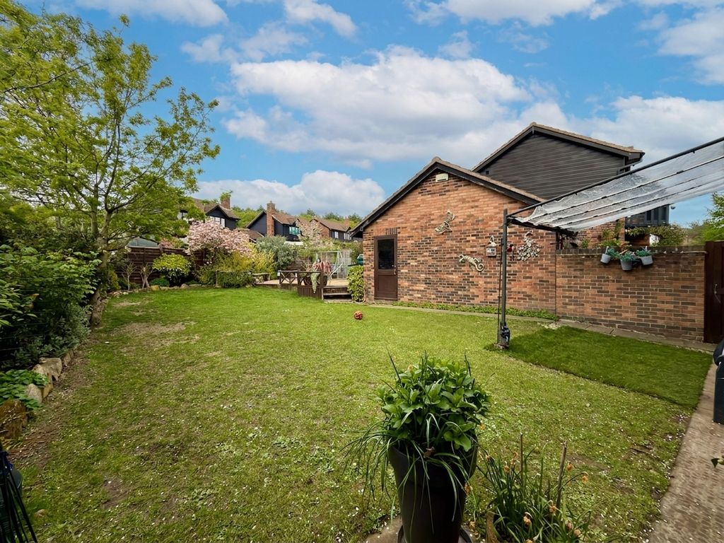 Property photo 2 of 13