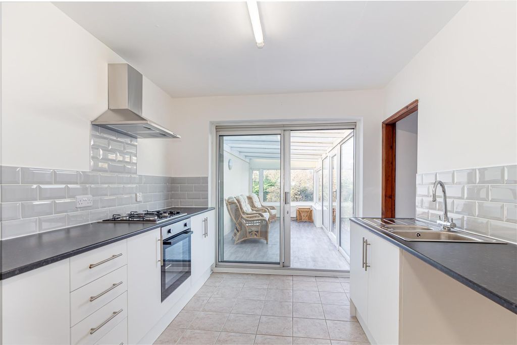 Property photo 2 of 27 Img_9219.Jpg