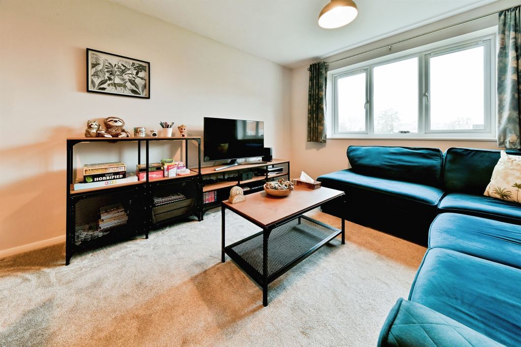 Property photo 3 of 18