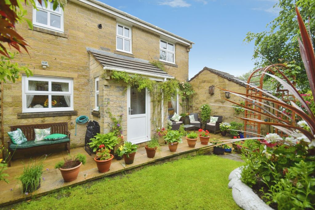 3 bed detached house for saleAspen Close, Buxton SK17