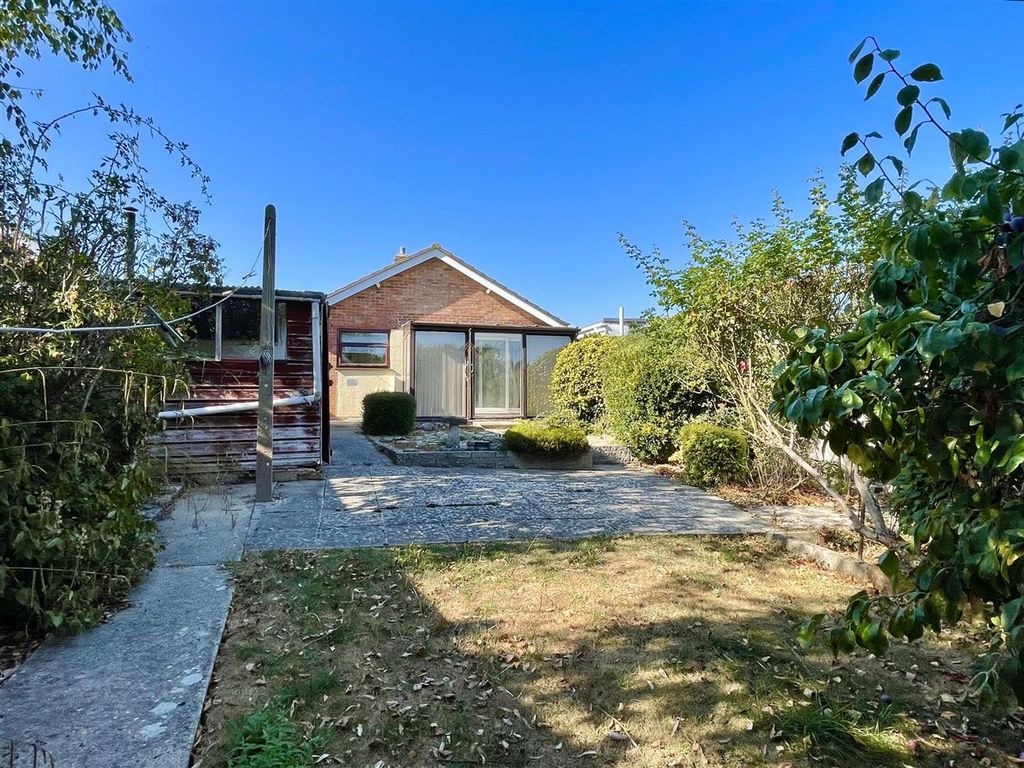 Property photo 3 of 19