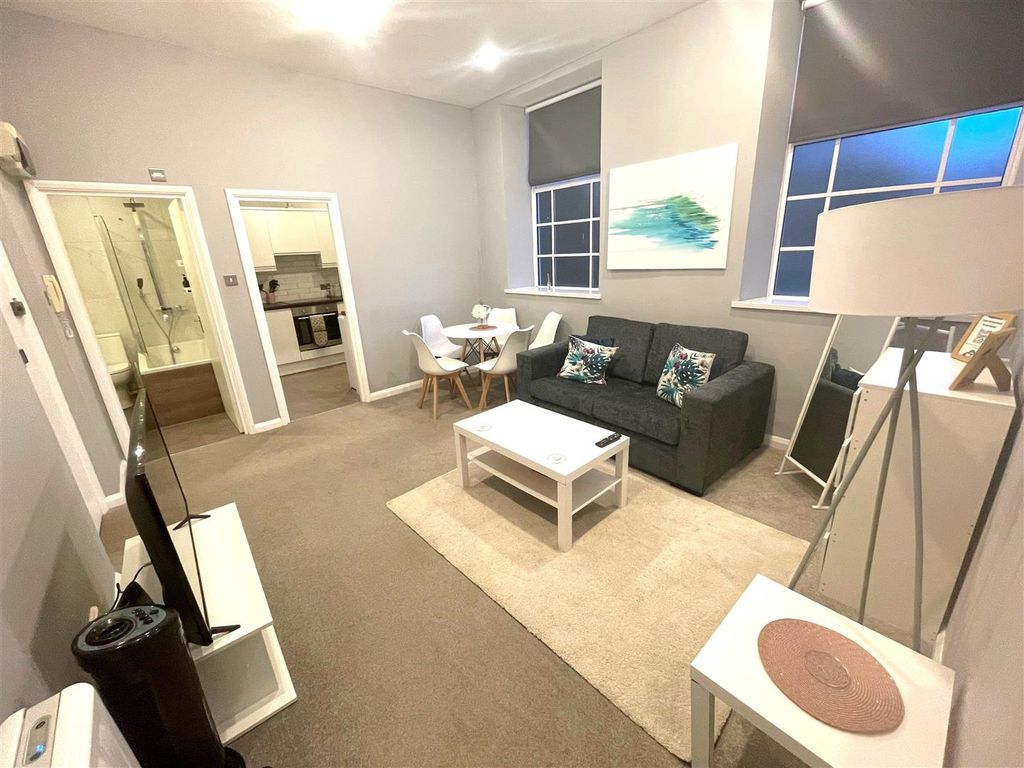 Property photo 1 of 4 Living Room.Jpg