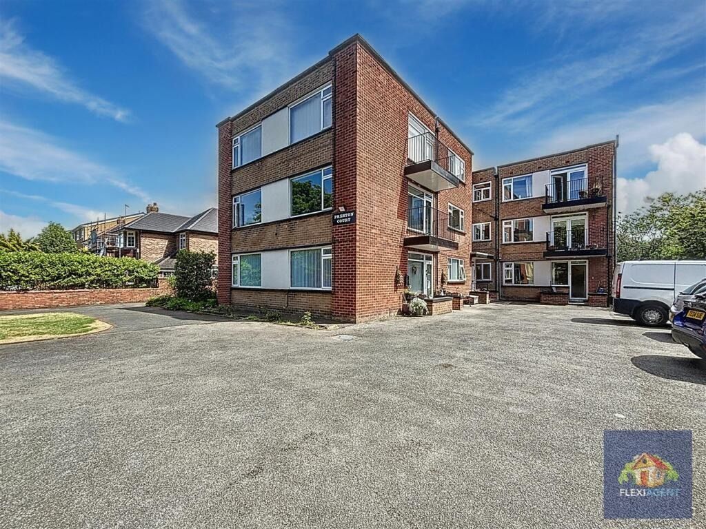 Property photo 1 of 21 4319560