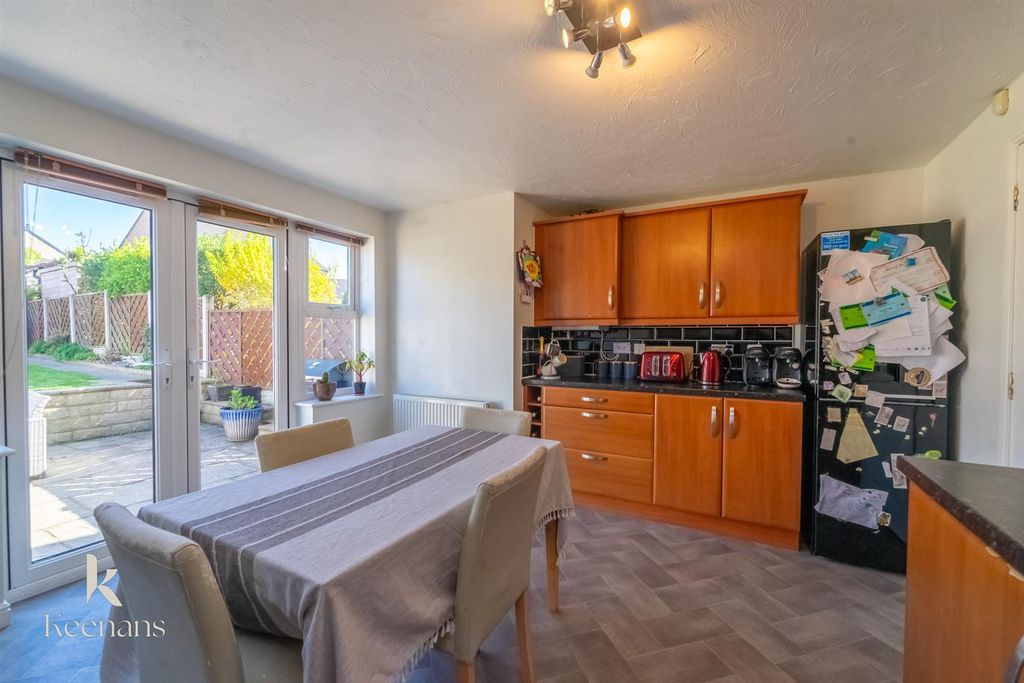 Property photo 2 of 33 Dsc04744.Jpg