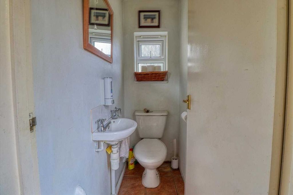 Additional image 8 of 5 bed semi-detached house for saleGreenway, Frinton On Sea CO13