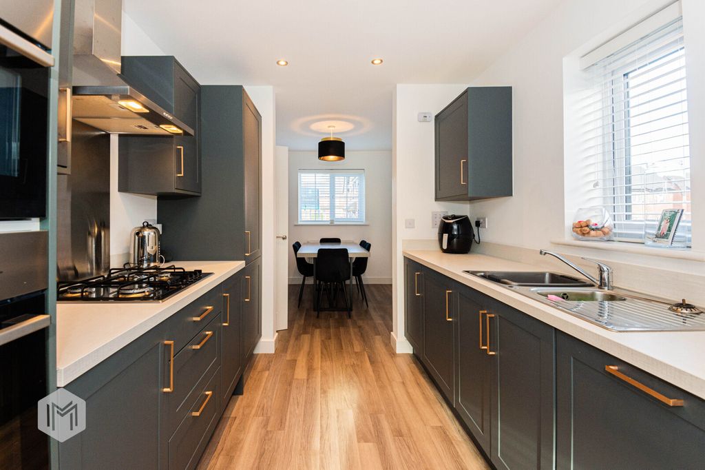 Property photo 2 of 32 Picture No. 06