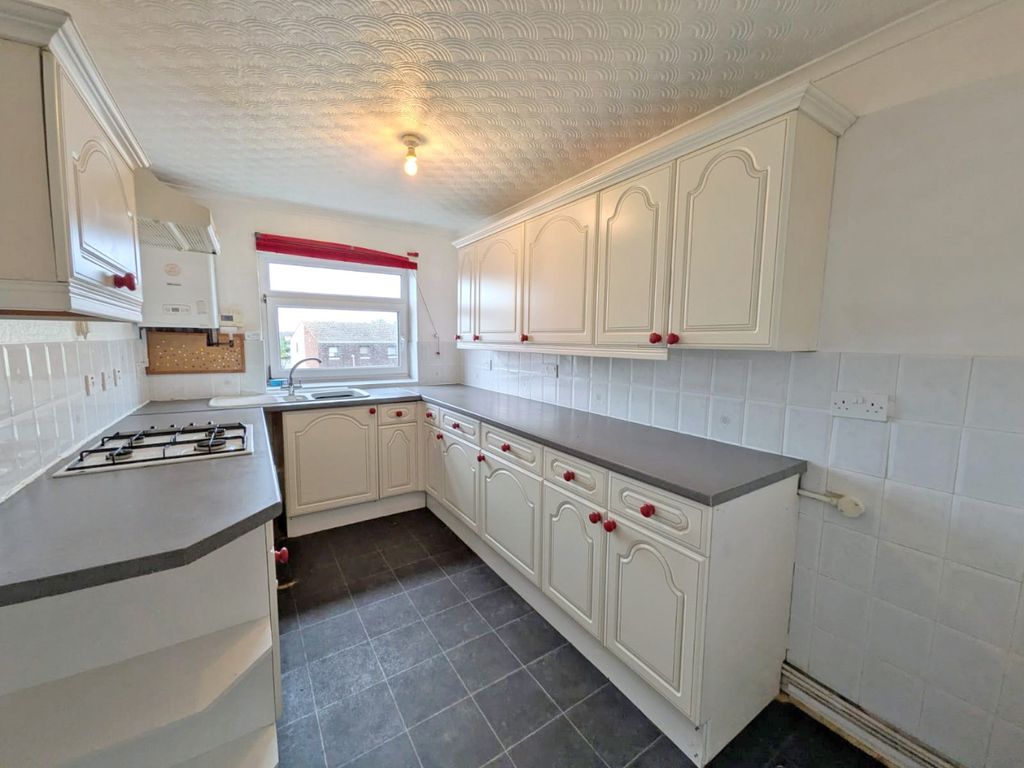 Property photo 2 of 10 5174763