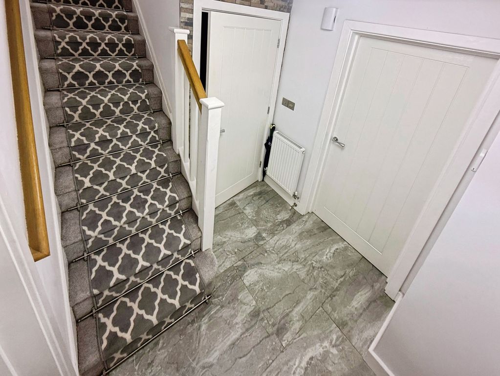 Property photo 2 of 23 Pbox-Img.Jpg