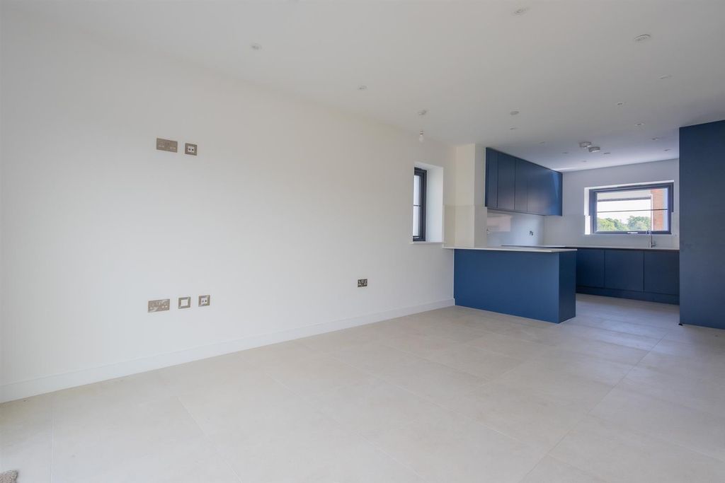 Additional image 24 of 4 bed town house for saleSevern Gardens, Chepstow, Chepstow NP16