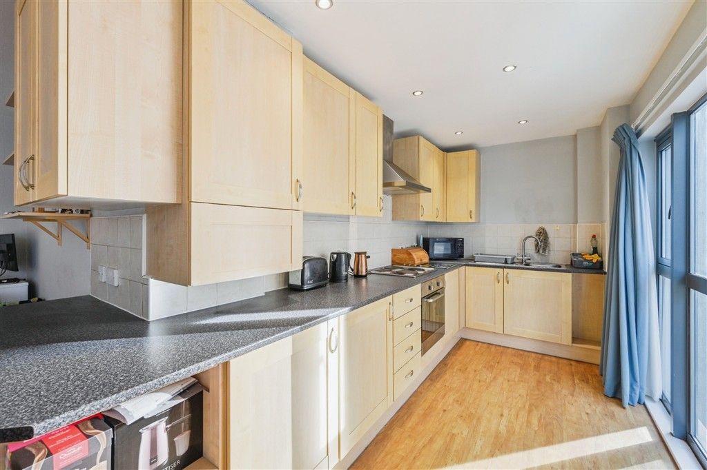 Property photo 3 of 12