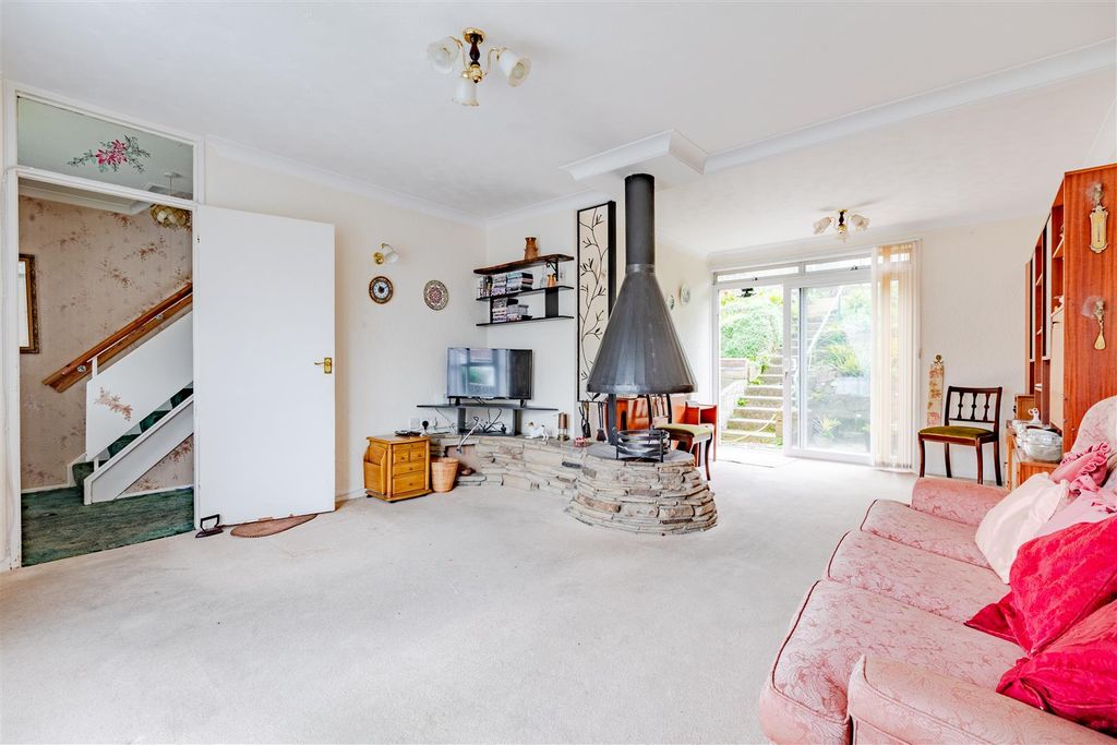 Property photo 3 of 13 Living/Dining Room