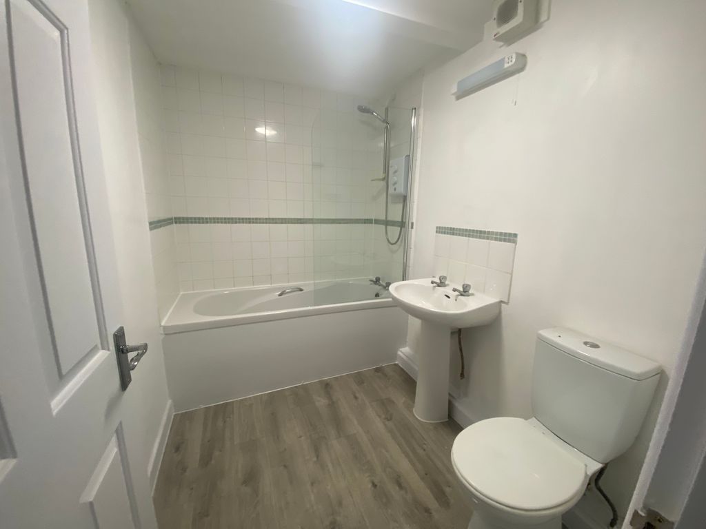 Property photo 1 of 4