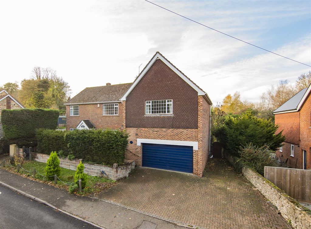 Property photo 1 of 34 Frontage