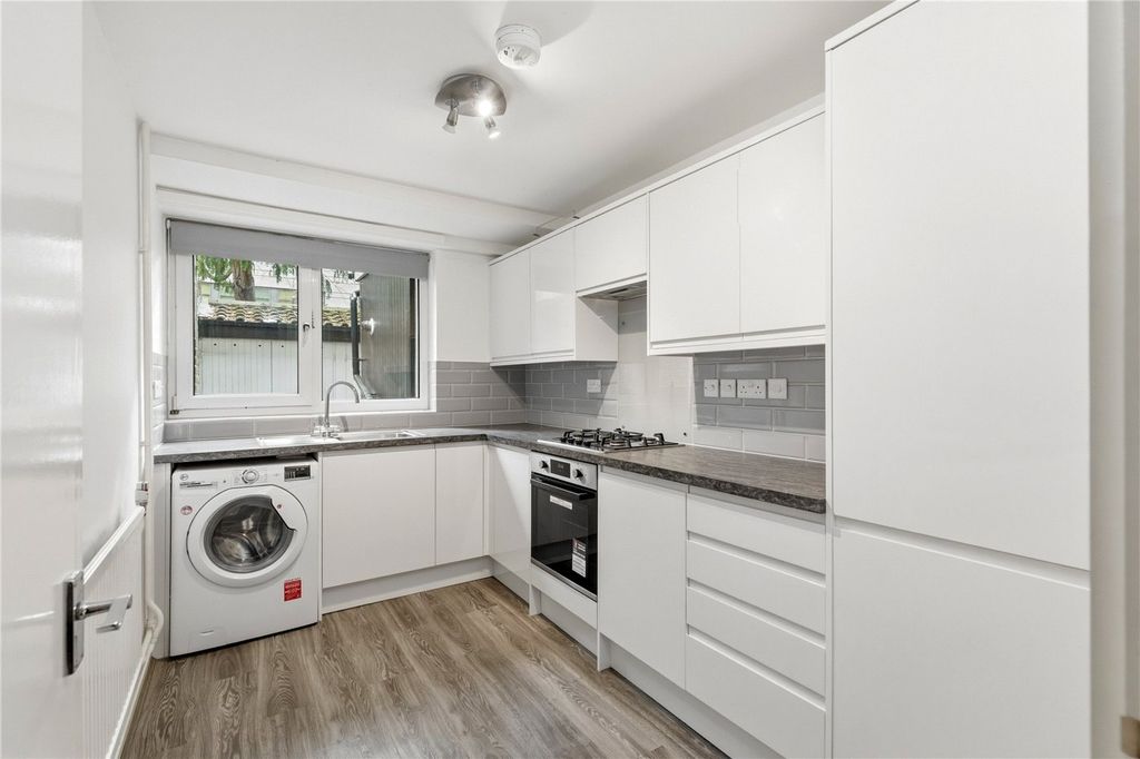 Property photo 3 of 12 Picture No. 06