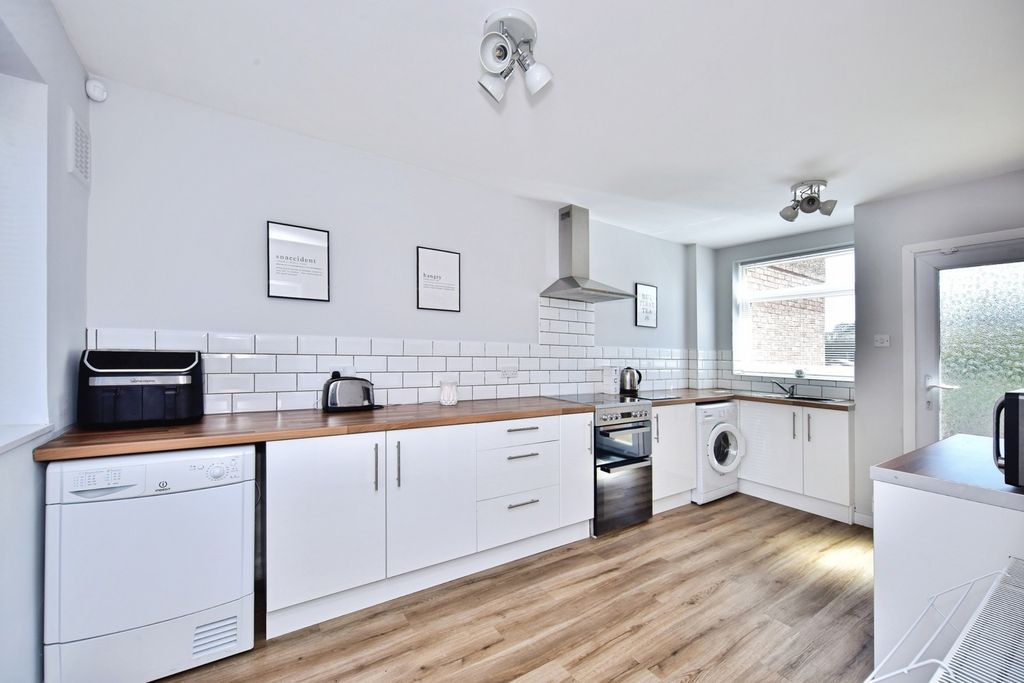 Property photo 3 of 12 Pbox-Img.Jpg