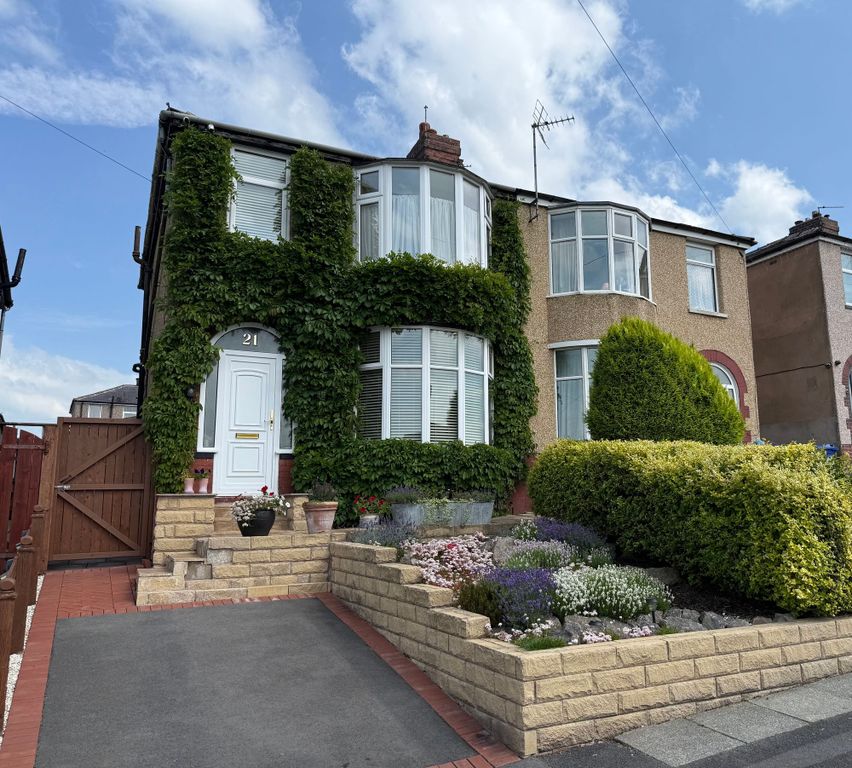 Property photo 2 of 26