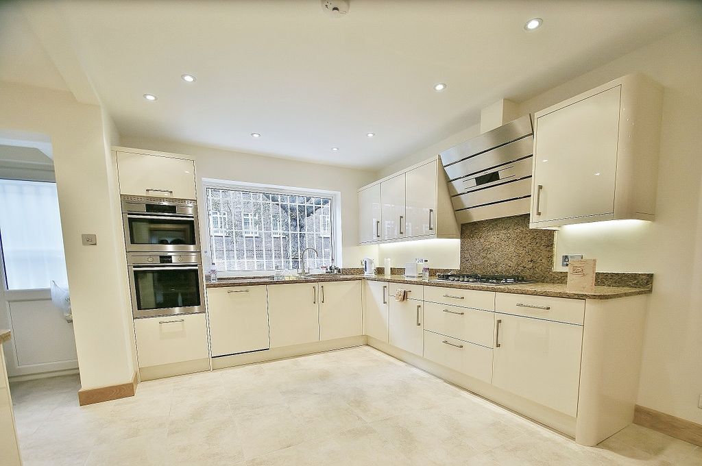 Property photo 1 of 11 5 Bedroom Terraced House For Rent