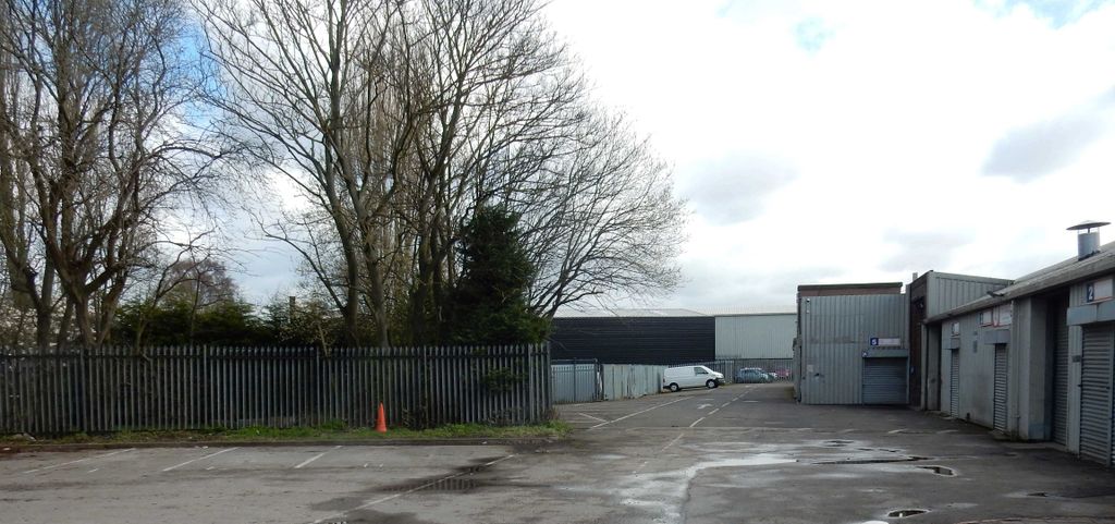 Property photo 1 of 6