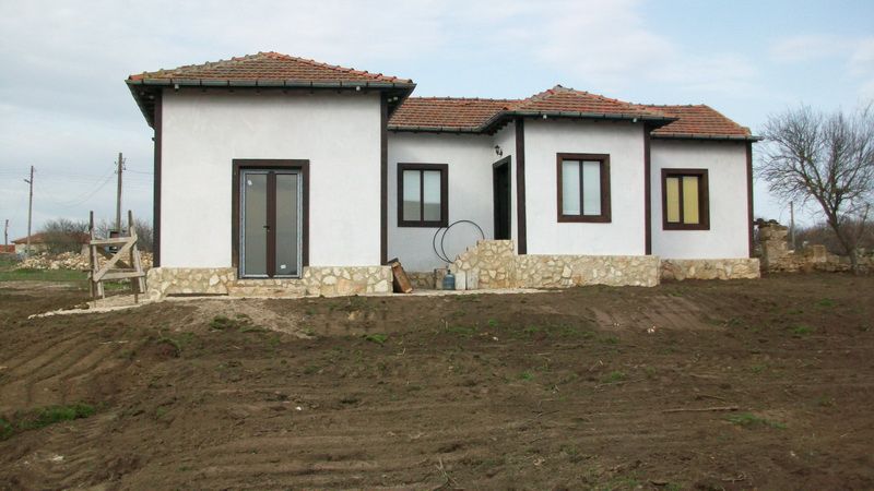 Property photo 1 of 5