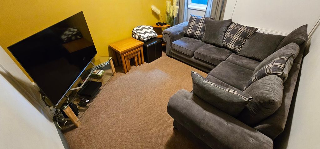 Property photo 2 of 20 Photo 1