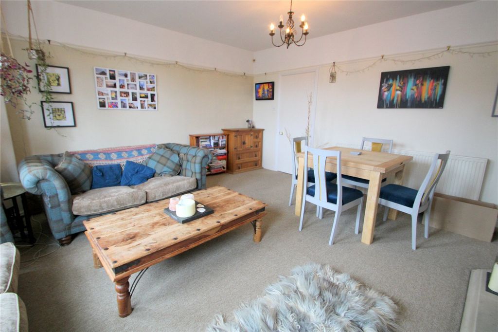 Property photo 3 of 10 Picture No. 09