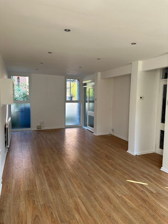 Property photo 3 of 25