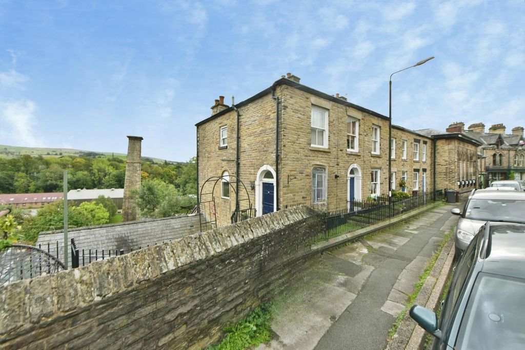Property photo 1 of 14 Stone Cottage