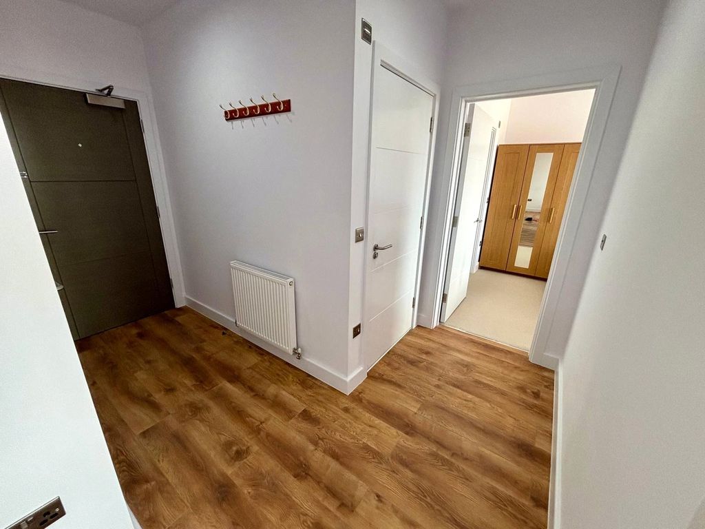 Property photo 3 of 9 Picture No. 14