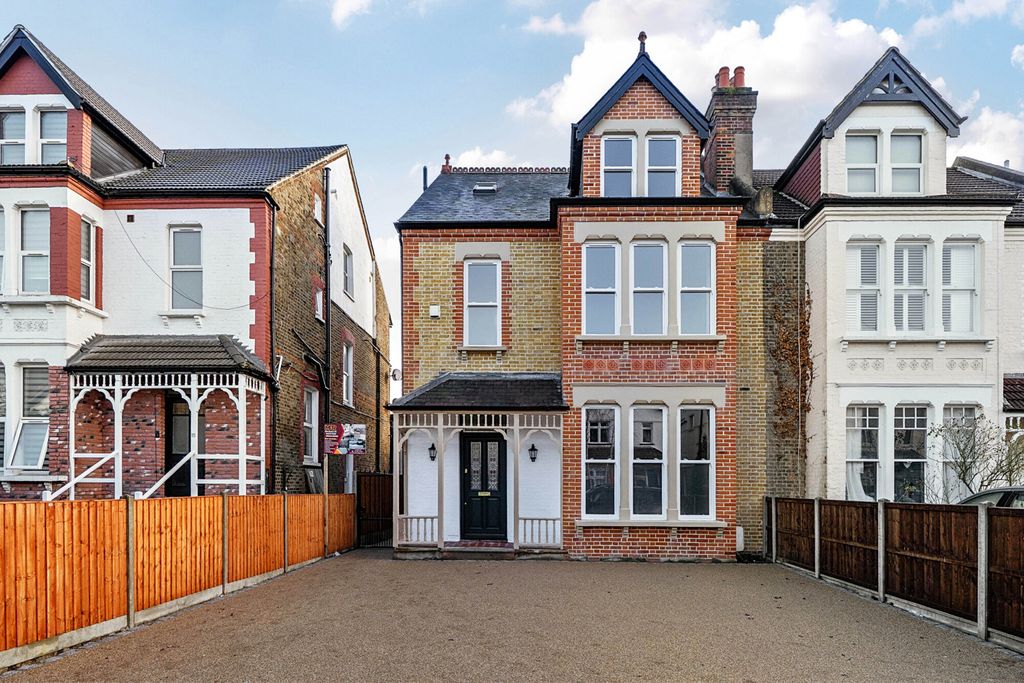 Property photo 1 of 39 External