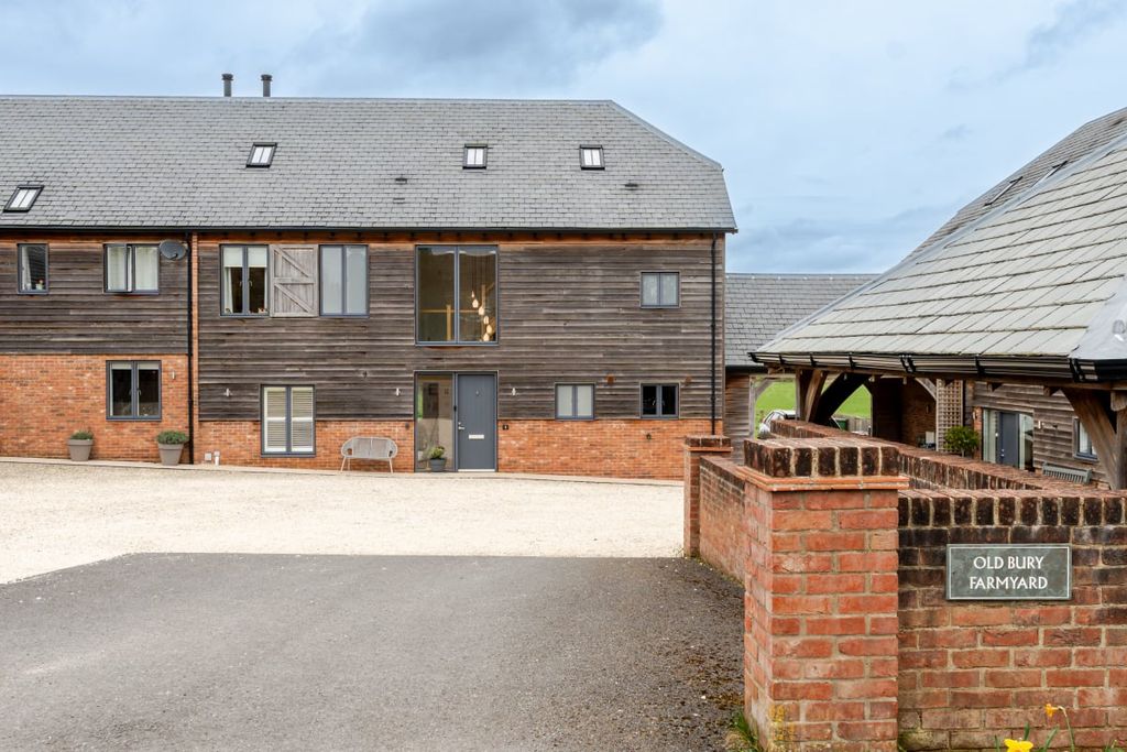 Property photo 1 of 37