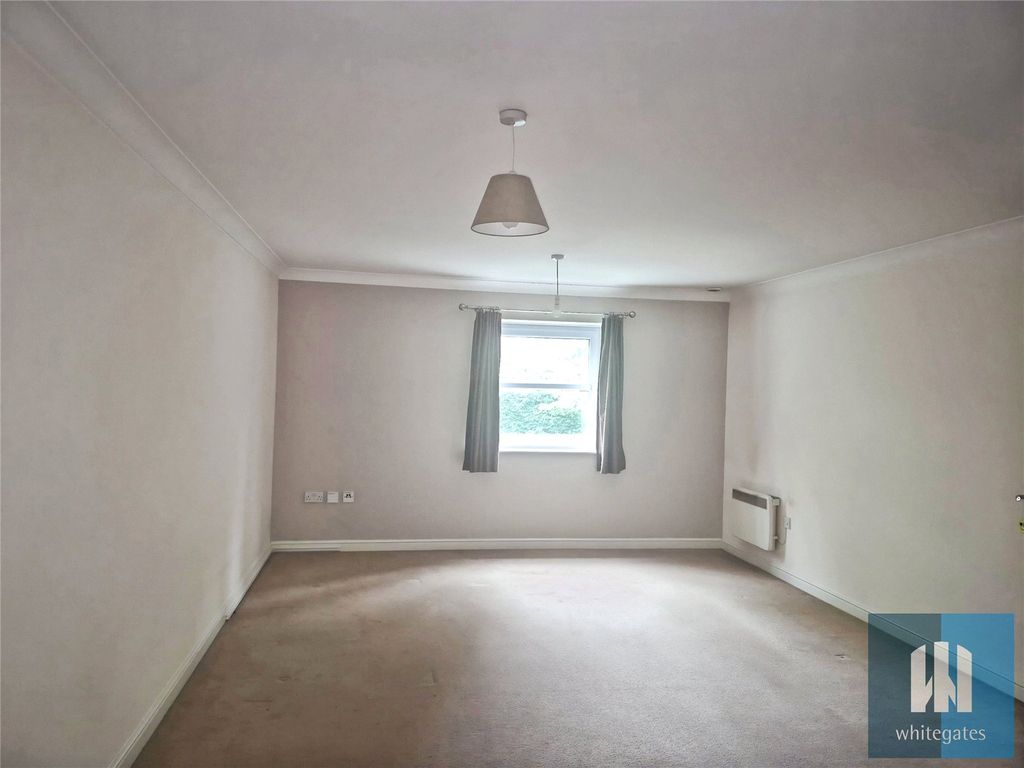 Property photo 3 of 11 Picture No. 31
