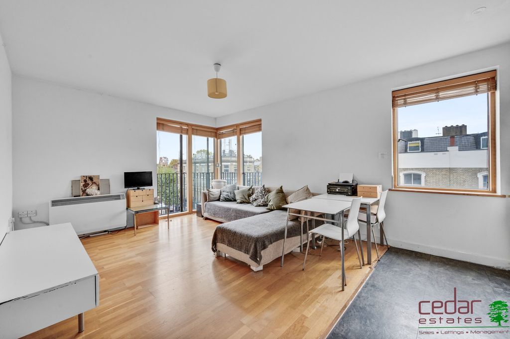 Property photo 1 of 9