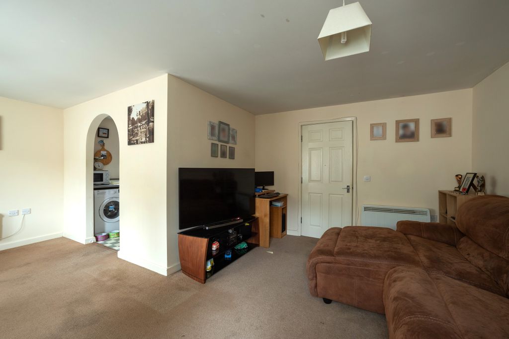 Property photo 3 of 20