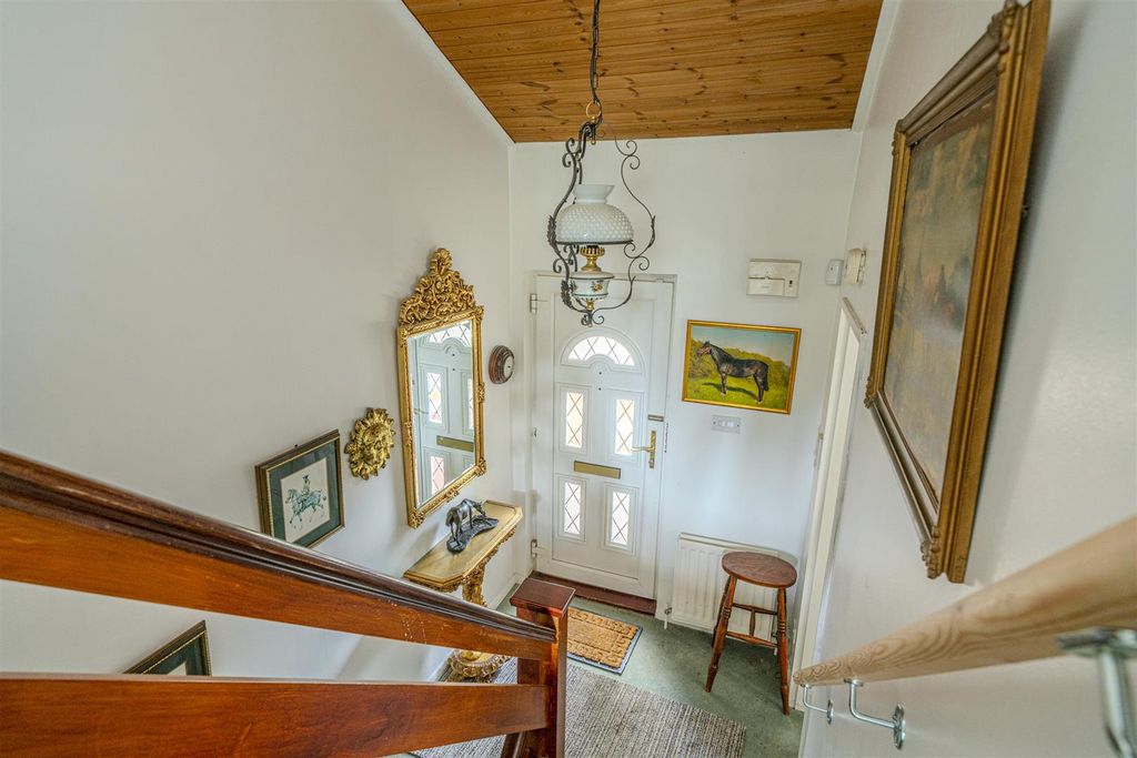 Property photo 3 of 15 Hallway