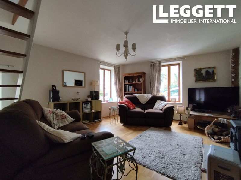 Property photo 2 of 10