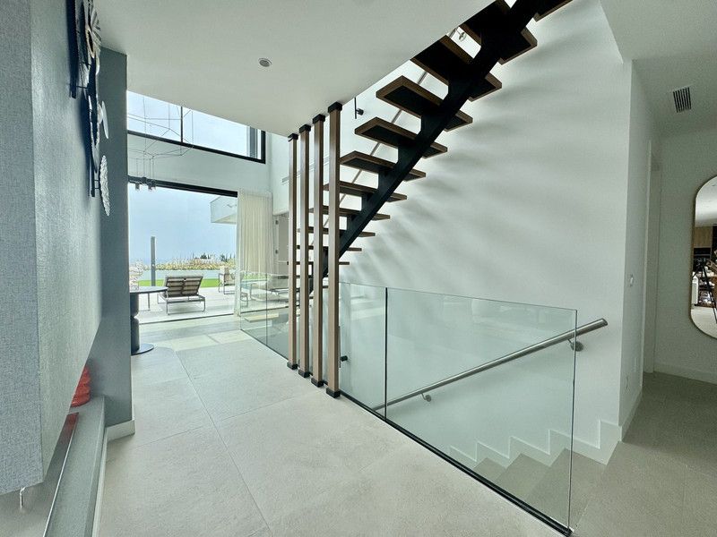 Property photo 3 of 51