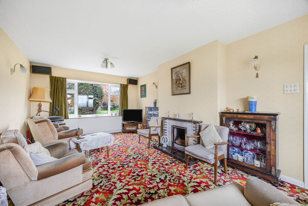 Property photo 2 of 28 Living Room