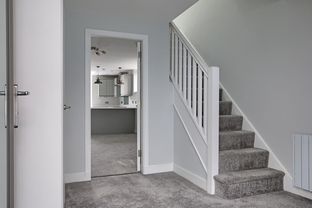 Property photo 2 of 15 4517491