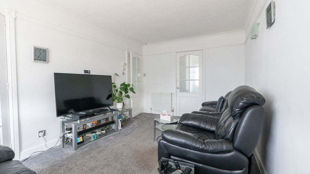 Property photo 3 of 22 Gallery