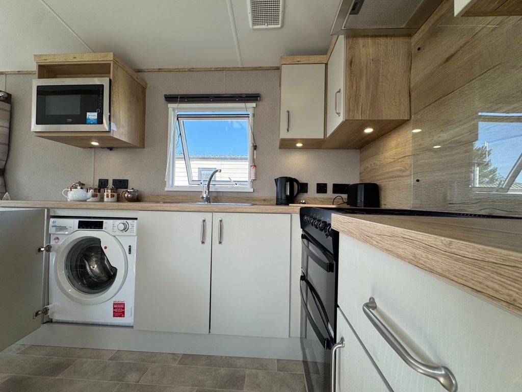 Property photo 2 of 12 Abi Amberley 2024 Car0063095 135878505.Jpeg