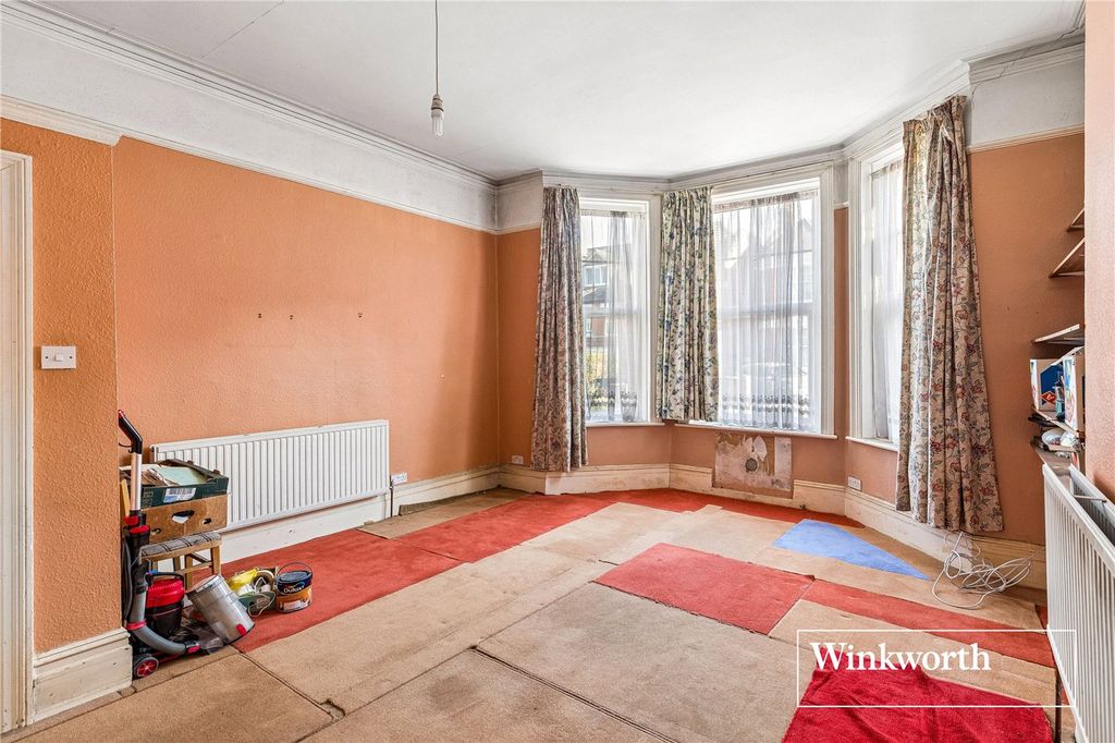 Property photo 2 of 14 Picture No. 02