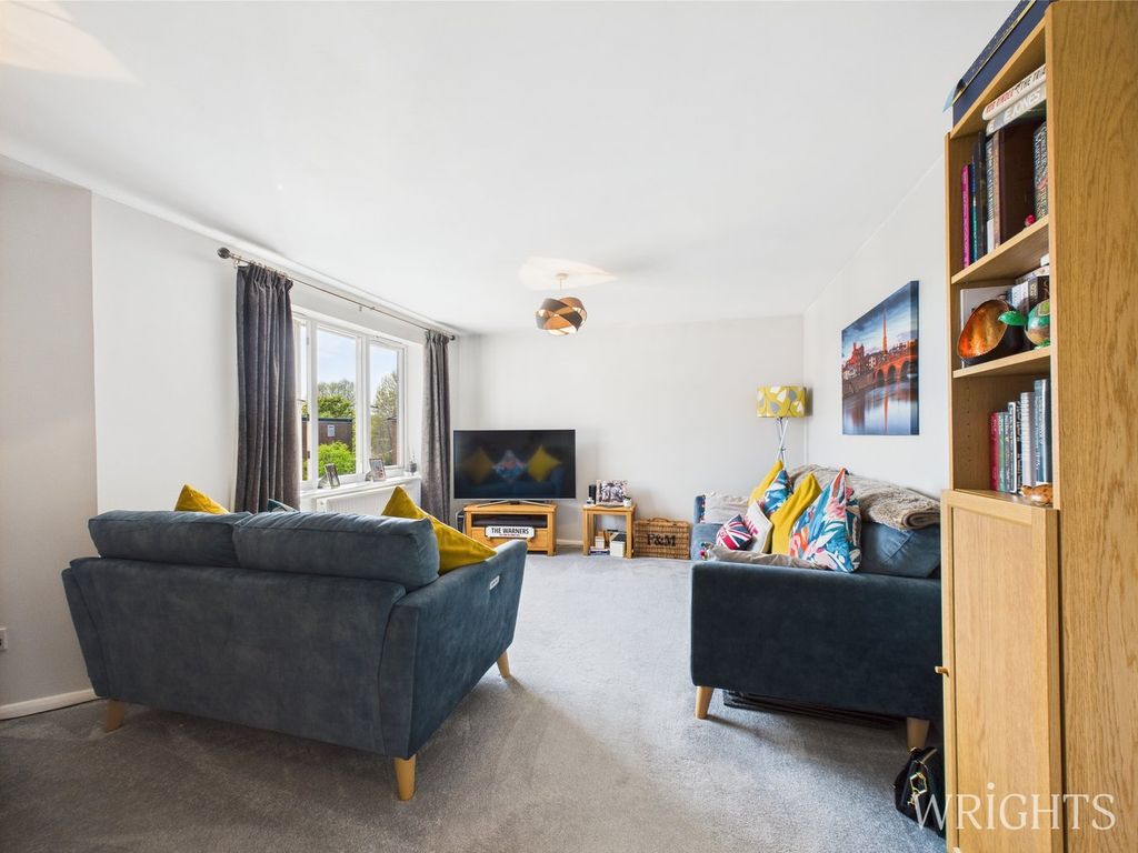 Property photo 3 of 16