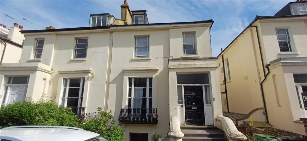 Property photo 2 of 3