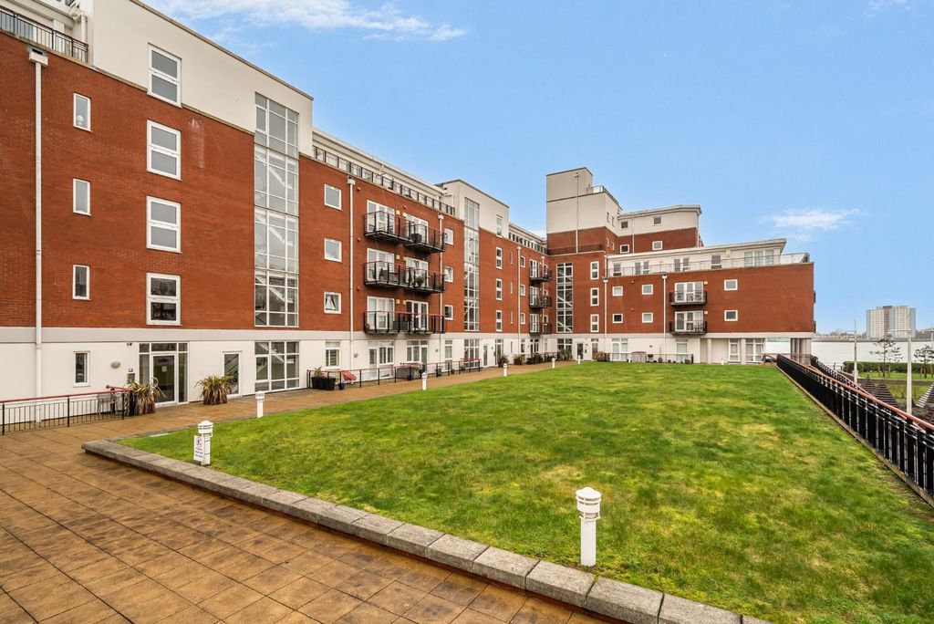 Property photo 3 of 11 1-6986007078368-1409991-10-6984A9454486d-1.Jpg